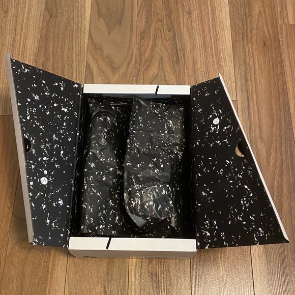 Adidas Ultraboost x HYKE AH-001 - Picture 3 of 5